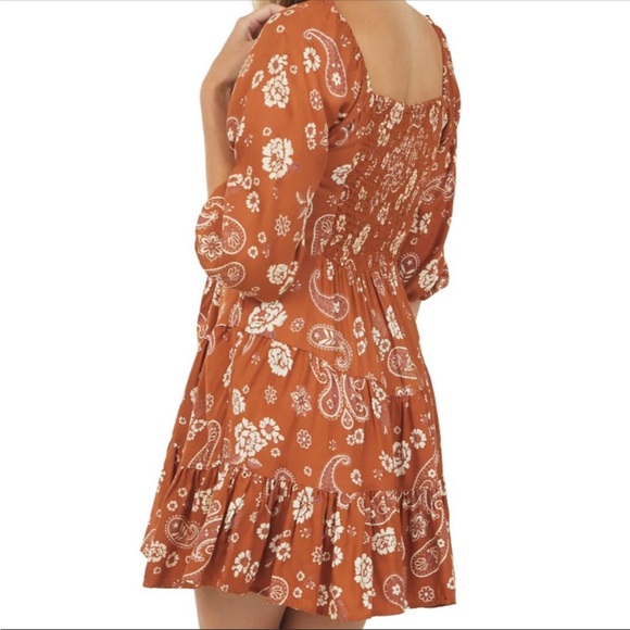NWT Angie Clothing Boho Floral
Paisley Print Button Tie Mini Dress
Smocked Back - Picture 4 of 5